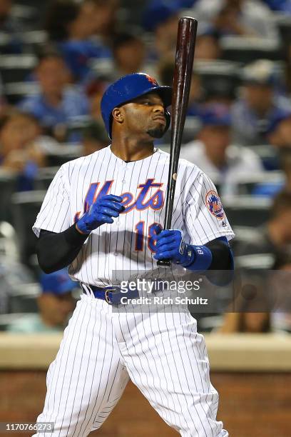Rajai Davis of the New York Mets in action against the Chicago Cubs during a game at Citi Field on August 27, 2019 in New York City.