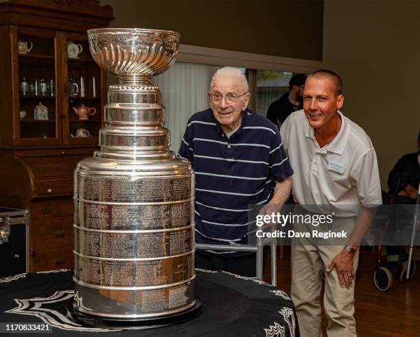 Residents of the Grandview Senior Home take a look at the Stanley Cup prior to the Kraft Hockeyville game between the Detroit Red Wings and the St....