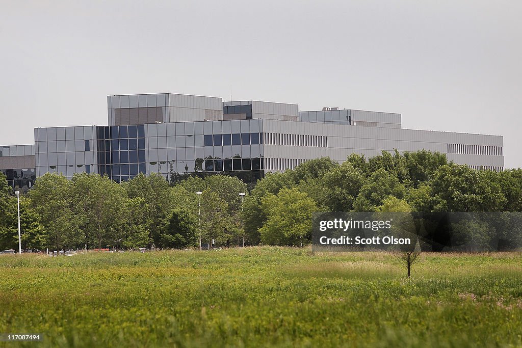 Sears Considers Move Out Of Illinois