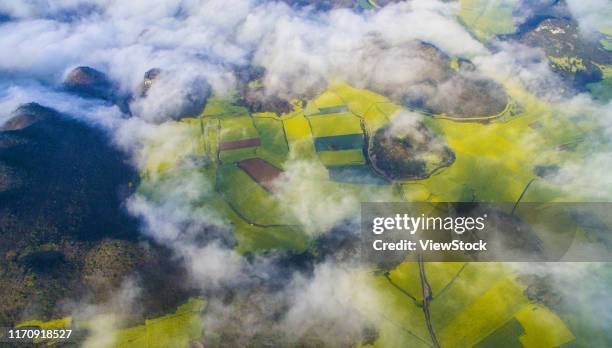 volare spring scenery - 郊外 fotografías e imágenes de stock