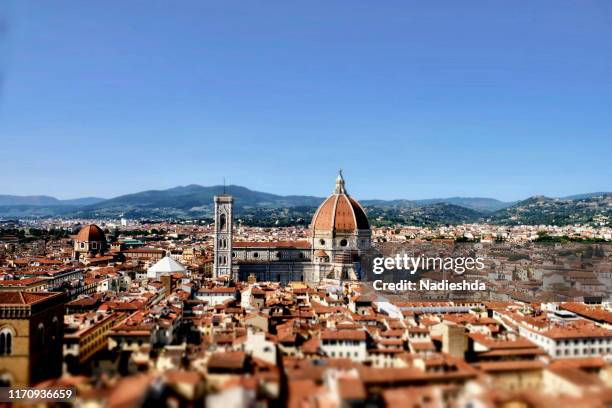 cathedral of santa maria del fiore in florence, tuscany, italy - padua fotografías e imágenes de stock