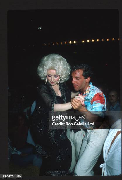 Dolly Parton 1978 Photos and Premium High Res Pictures - Getty Images