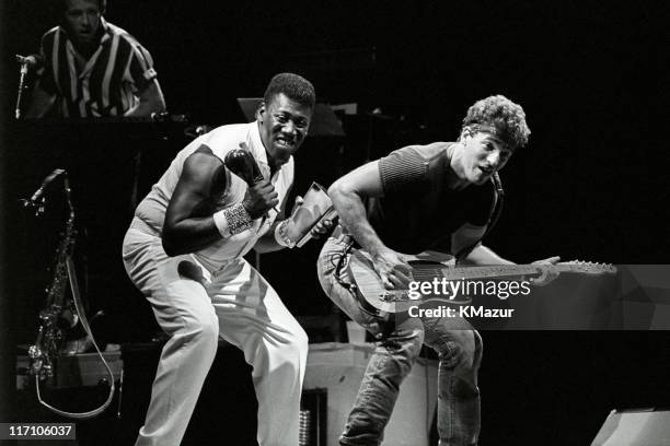 Clarence Clemons and Bruce Springsteen perform with The E Street Band at Giants Stadium on August 21,1985 in East Rutherford, New Jersey.