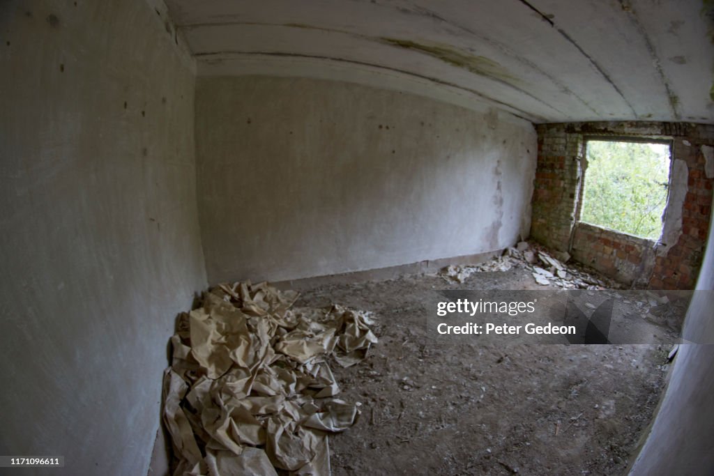 Abandoned secret soviet military base - Distressed Room with a window