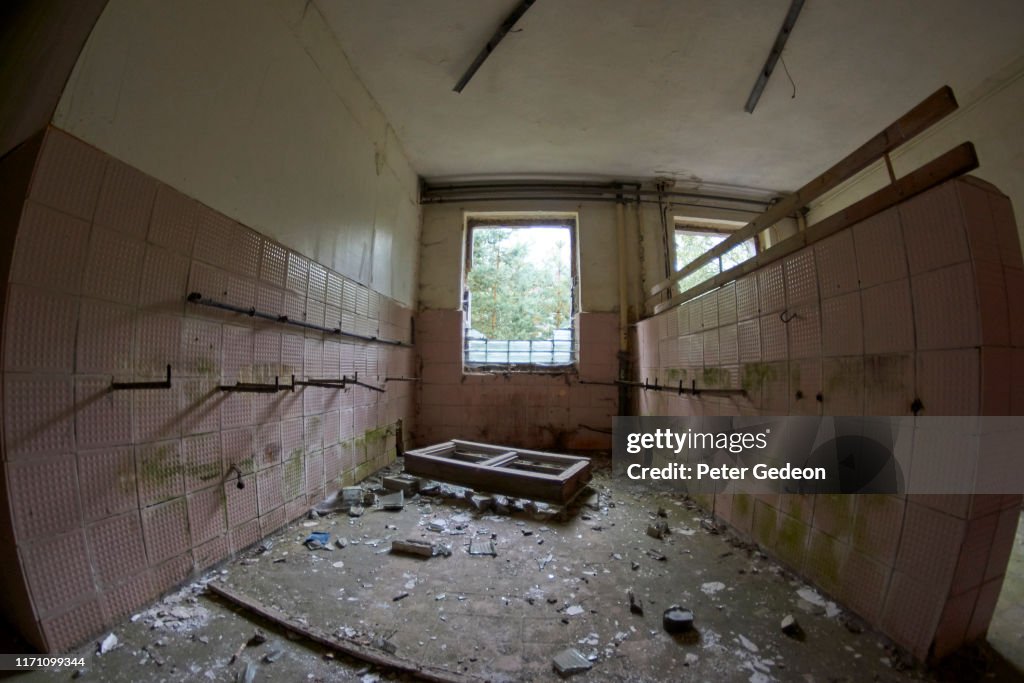 Abandoned secret soviet military base - Distressed Room with a window