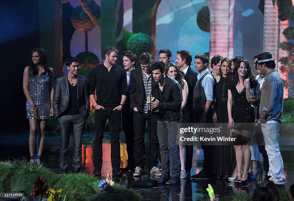 2011 MTV Movie Awards - Show