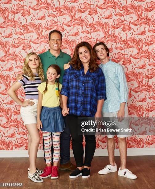 S "American Housewife" stars Meg Donnelly as Taylor Otto, Julia Butters as Anna-Kat Otto, Diedrich Bader as Greg Otto, Katy Mixon as Katie Otto, and...