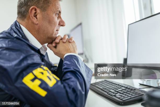 186 Fbi Desk Stock Photos, High-Res Pictures, and Images - Getty Images