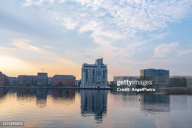 copenhague central business district - copenhague stock pictures, royalty-free photos & images