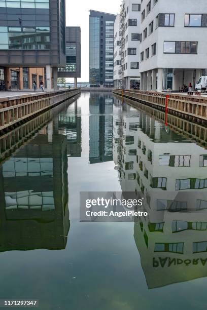 copenhague central business district - copenhague stock pictures, royalty-free photos & images