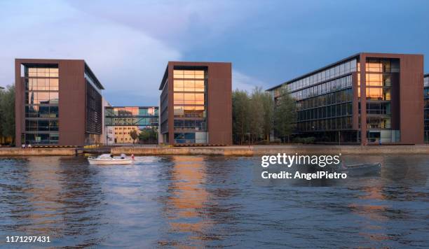 office buildings on the canal - copenhaguen - copenhague stock pictures, royalty-free photos & images