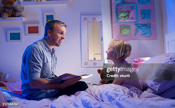 bedtime story - storytelling children stock pictures, royalty-free photos & images