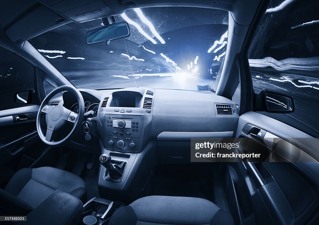 Fast ゴースト車の通行に入ります。
