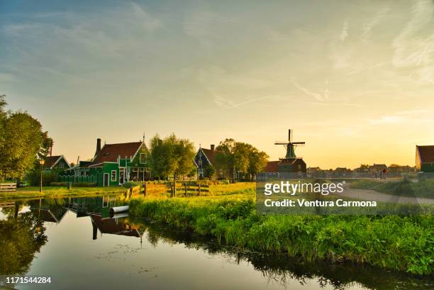 rural settlement in zaanse schans, netherlands - nordholland stock-fotos und bilder