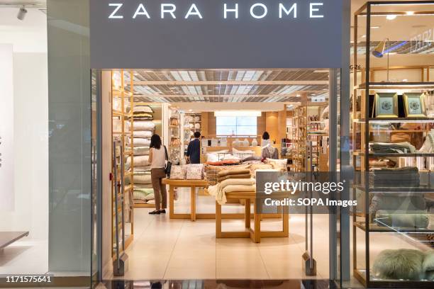 1,208 Zara Home Stock Photos, High-Res Pictures, and Images - Getty Images