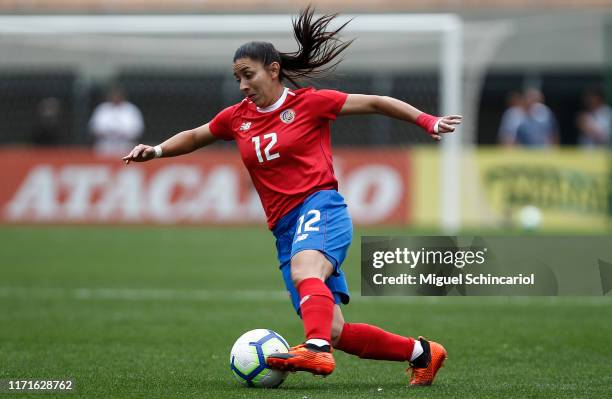 Lixy Rodriguez of Costa Rica controls the ball during a match between Argentina and Costa Rica for the third place of Uber International Cup 2019 at...