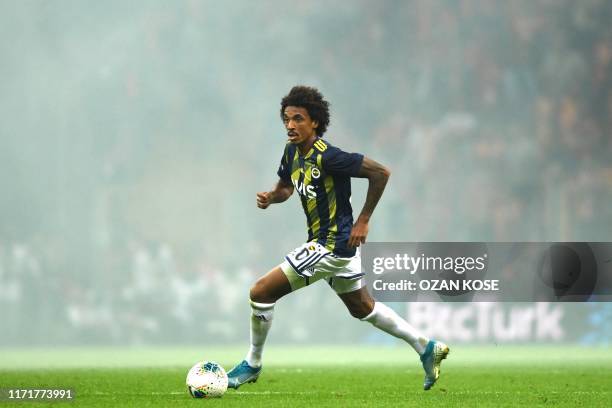 Luiz Gustavo Football Photos and Premium High Res Pictures Getty Images