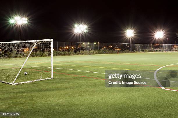 campo de futebol - soccer field empty night imagens e fotografias de stock