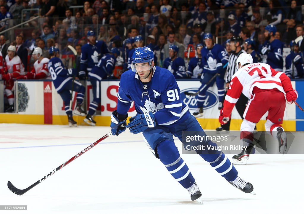 Detroit Red Wings v Toronto Maple Leafs