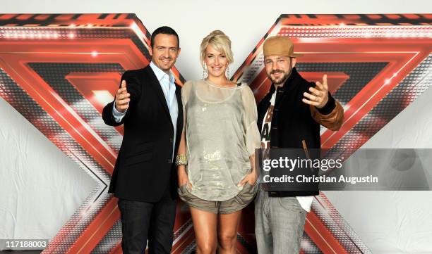 Till Broenner, Sarah Connor and Mirko Bogojevic attend "X-Factor" Photocall at "Alte Zollamt" on June 24, 2011 in Hamburg, Germany.