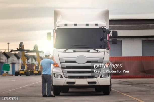 Unloading Semis Unloading Semi Photos and Premium High Res Pictures - Getty Images