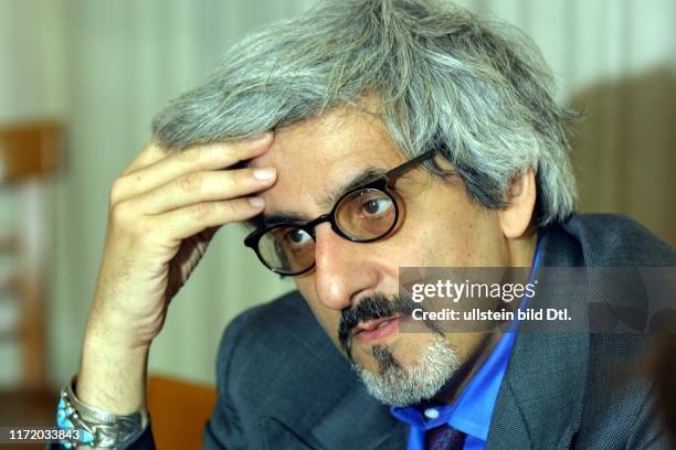 67 David Rieff Photos & High Res Pictures - Getty Images