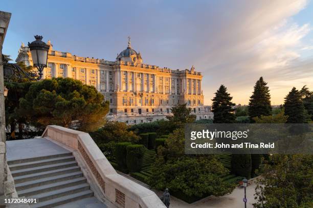 royal palace of madrid - madrid royal palace stock pictures, royalty-free photos & images