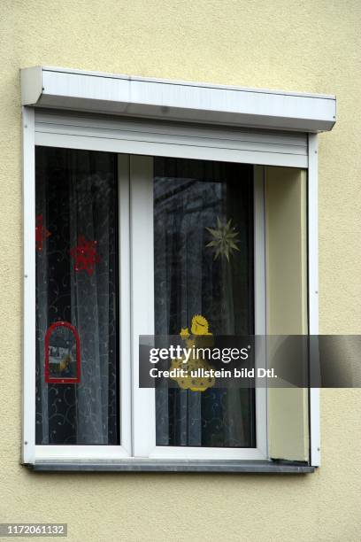 Schwester Monika Hesse - betreutes wohnen für Mütter und Kinder in Bernau - beim Spaziergang mit Lexi