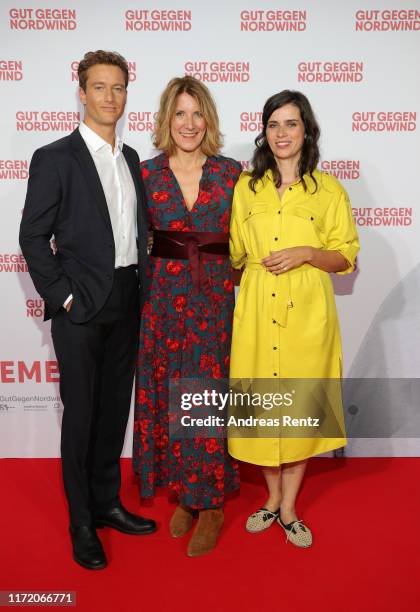 Alexander Fehling, director Vanessa Jopp and Nora Tschirner attend the world premiere of the movie "Gut gegen Nordwind" at Cinedom on September 03,...