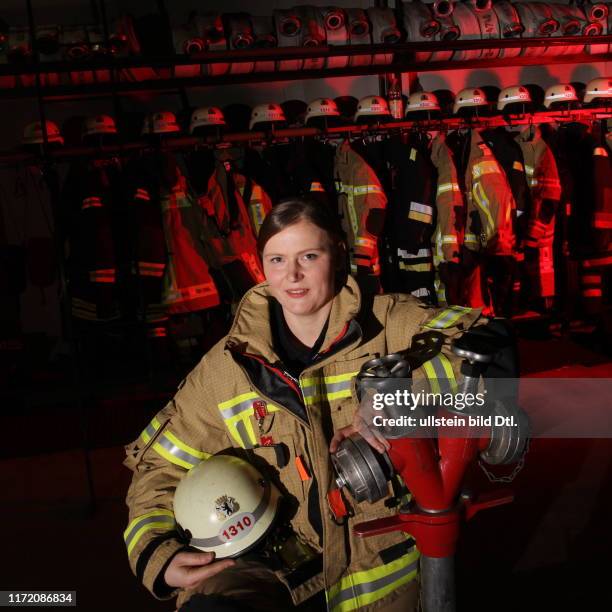 Lichter der Großstadt - Ute Sieron - Feuerwehrfrau der Freiwilligen Feuerwehr Prenzlauer Berg