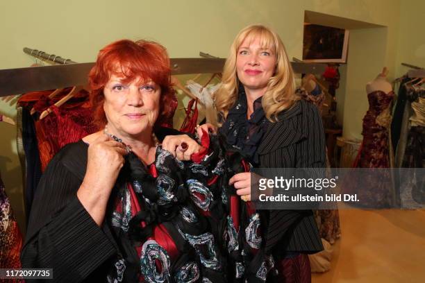 Mein perfekter Sonntag: mit Regina Ziegler - Filmproduzentin mit Nana Kuckuck im gleichnamigen Haute Couture Geschäft
