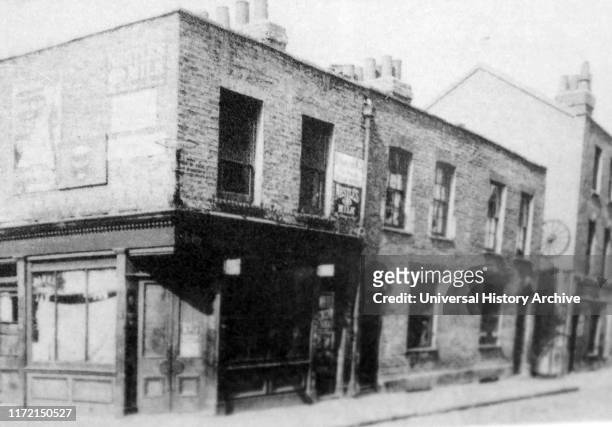 Photograph showing the entrance to Dutfield's Yard where Elizabeth Stride was supposedly murder by Jack the Ripper. Elizabeth "Long Liz" Stride was a...