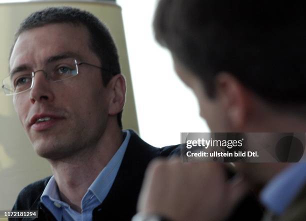 Gabor Steingart und Prof. Paul Nolte diskutieren im Journalistenclub Axel Springer ueber die Zukunft Deutschlands