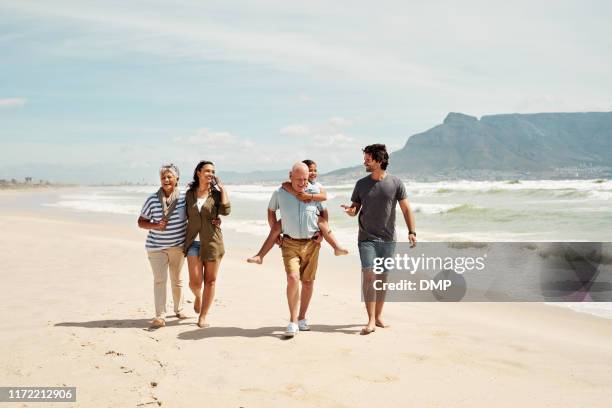memory making is important to their family - stepfamily stock pictures, royalty-free photos & images