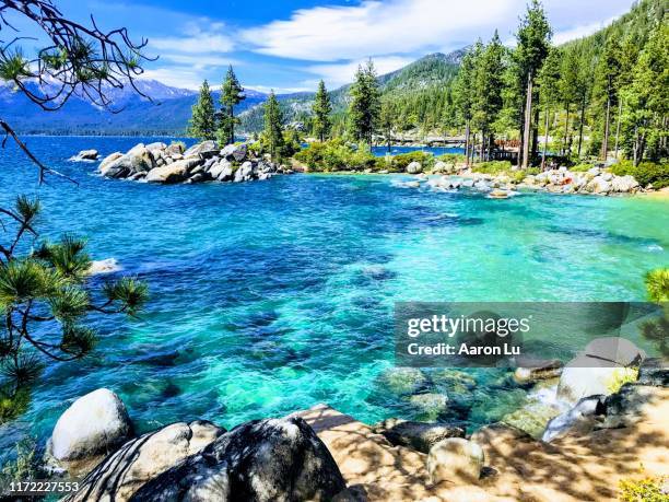 sand harbor - lake tahoe fotografías e imágenes de stock