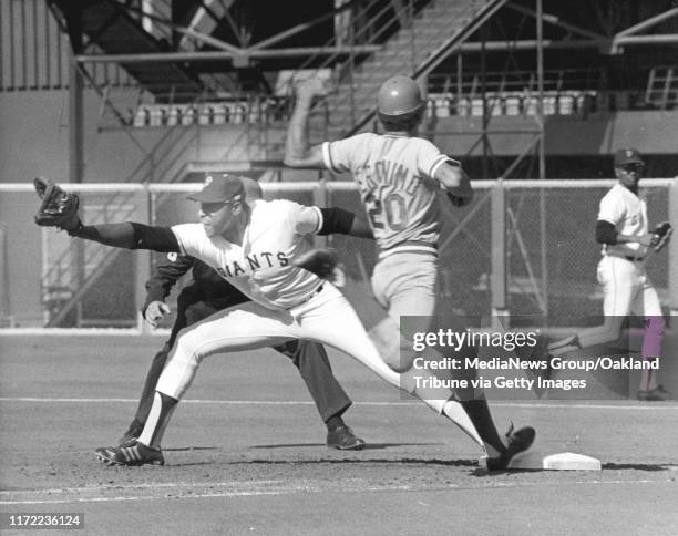 Geronimo Cincinnati Reds 51 Cesar Geronimo” Baseball Stock Photos, High-Res Pictures, and Images ...
