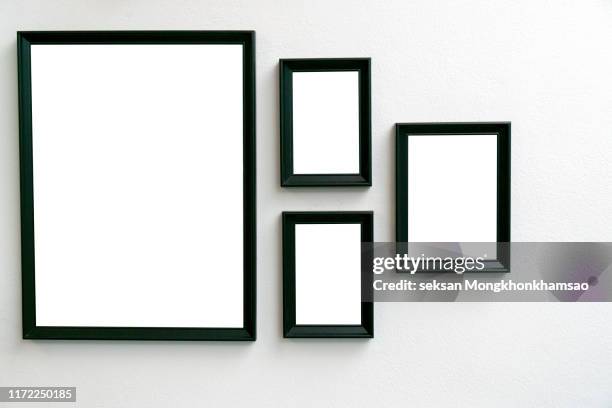 vector black picture frame set isolated on white background - moldura de quadro composição - fotografias e filmes do acervo