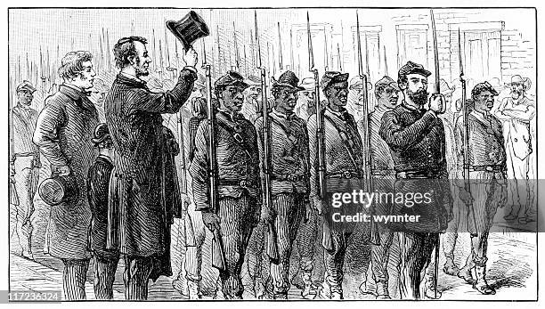 illustrazioni stock, clip art, cartoni animati e icone di tendenza di abraham lincoln e charles sumner salute delle truppe unione - marciare