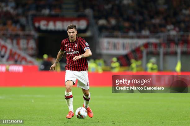 Alessio Romagnoli of Ac Milan in action during the Serie A match between Ac Milan and Acf Fiorentina. Acf Fiorentina wins 3-1 over Ac Milan.