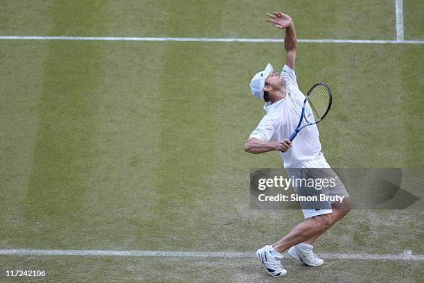 Andy Roderick Serving Andy Roddick Serve Photos and Premium High Res Pictures - Getty Images