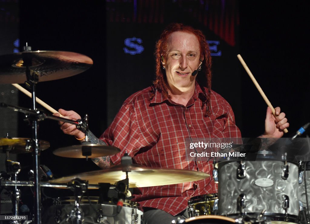 Skillet And Sevendust In Concert With Pop Evil And Devour The Day - Tempe, AZ