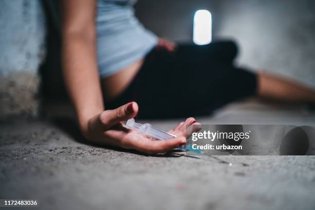 young woman overdosed - addict stock pictures, royalty-free photos & images