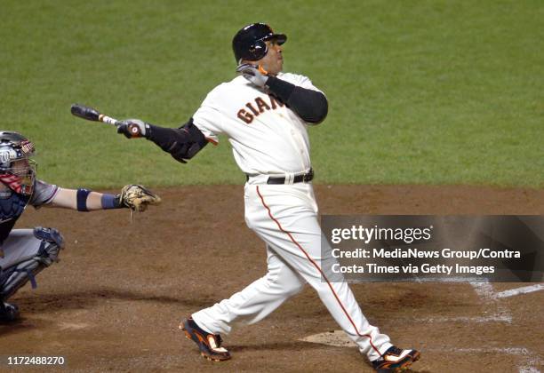 Barry Bonds Home Run Record Photos and Premium High Res Pictures