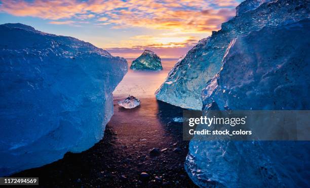 diamond beach - iceberg ice formation stock pictures, royalty-free photos & images