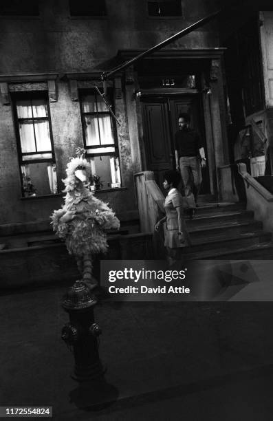 Puppeteer Caroll Spinney as 'Big Bird,' actress Loretta Long , and actor Matt Robinson during the taping of an episode of Sesame Street at Reeves...