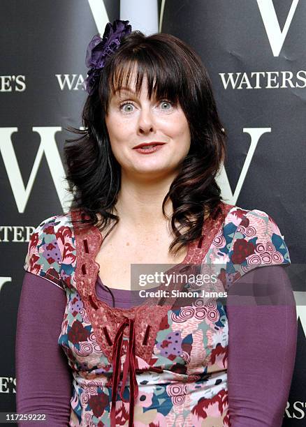 Marie Keyes Marian Keyes Photos and Premium High Res Pictures - Getty Images