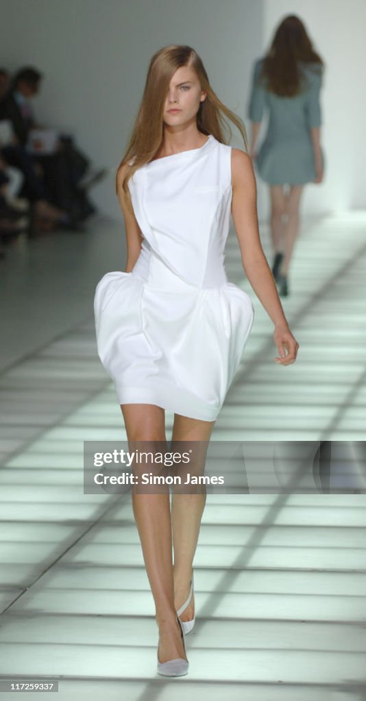 London Fashion Week Spring/Summer 2007 - Preen - Runway