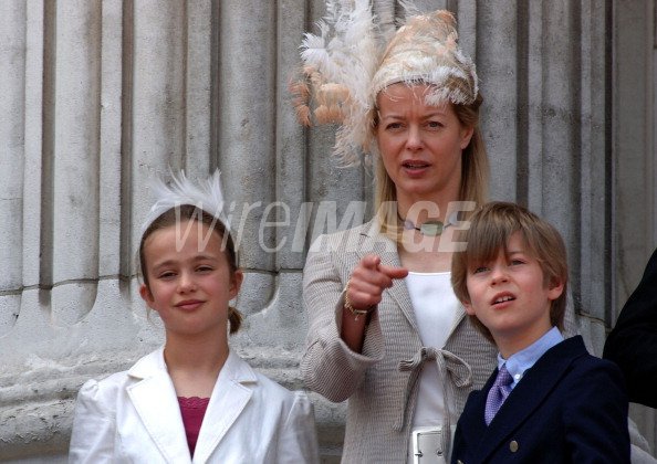 Childs Lady Of The Palace Costume Childs Lady Of The Palace Costume