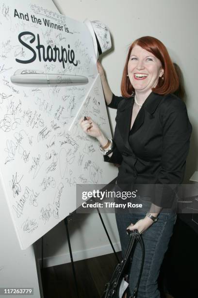 Actress Kate Flannery and Sharpie at Melanie Segal's Be The Change Oscar Lounge Day 2 Presented by sense beautiful science on February 20, 2009 in...