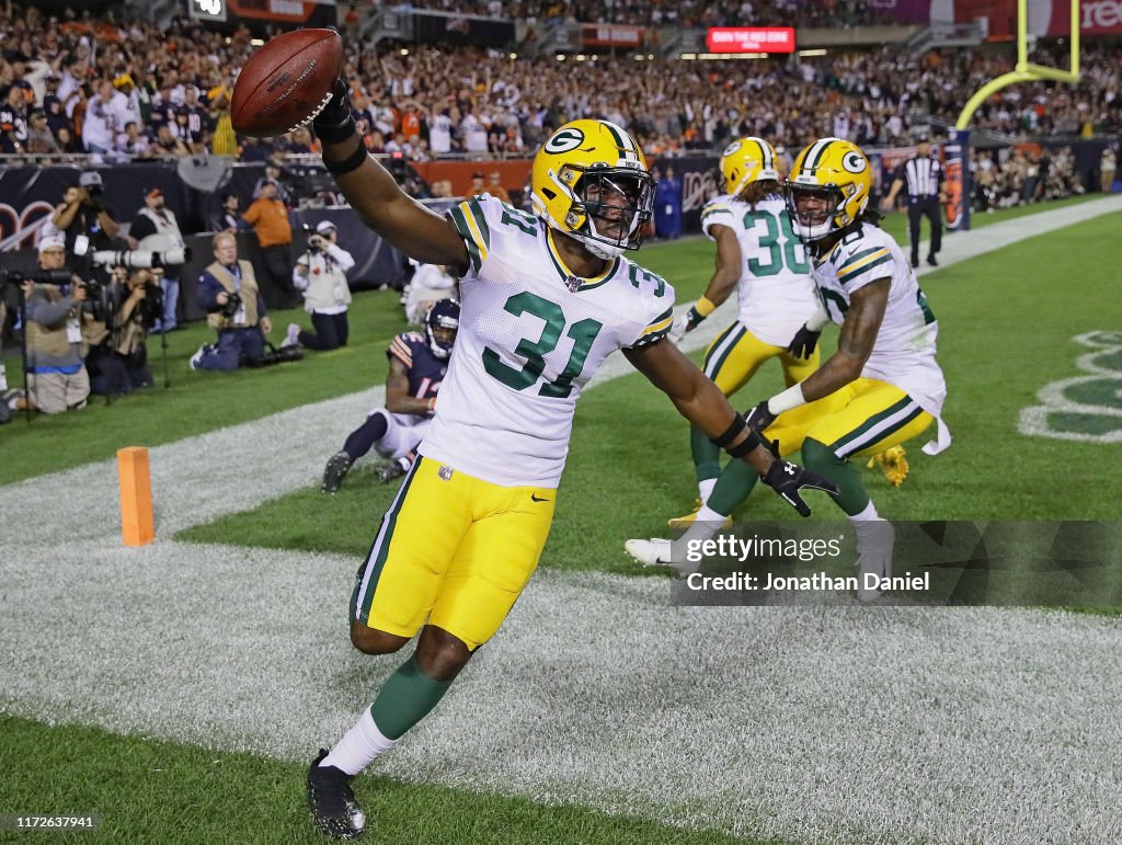 Green Bay Packers v Chicago Bears